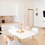 Cosmo 38 Luxury - Free Parking * Neapol