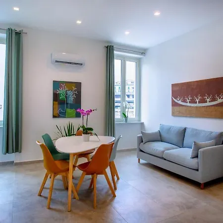 Apartmán Cosmo 38 Luxury - Free Parking