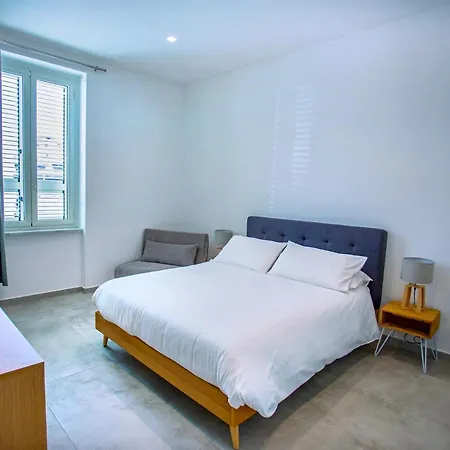 Cosmo 38 Luxury - Free Parking Apartmán