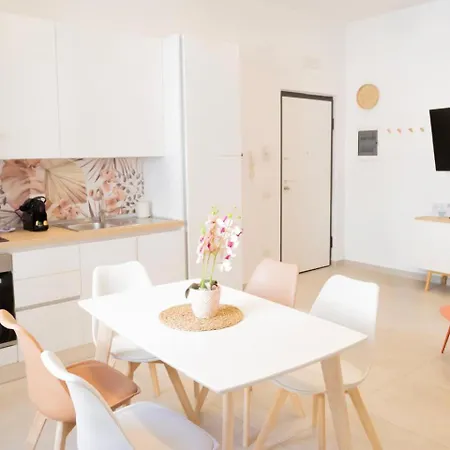 Cosmo 38 Luxury - Free Parking * Neapol